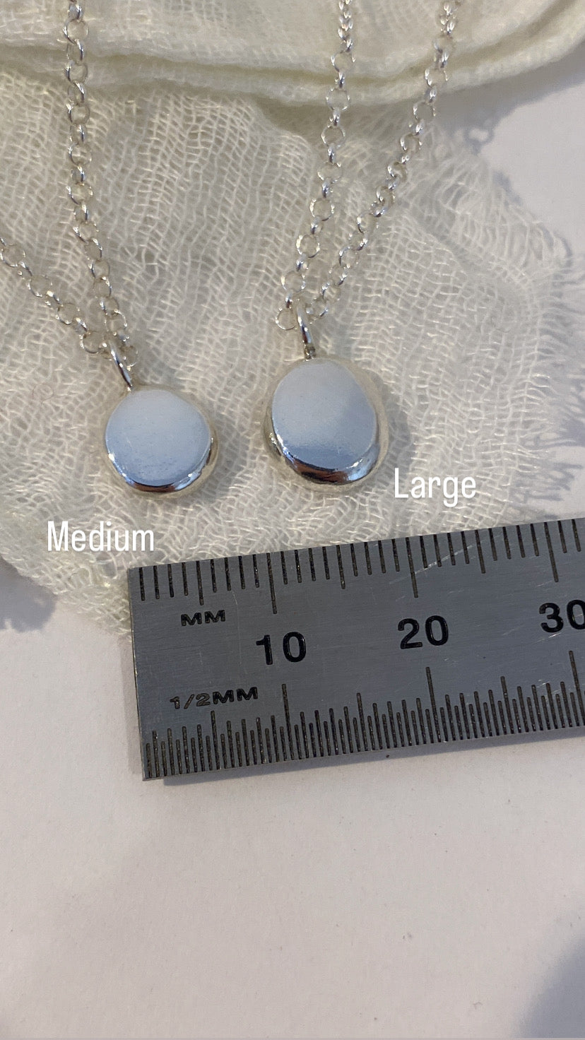 Silver Pebble - Medium
