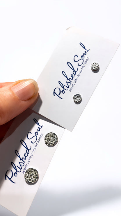 Daisy Studs (8mm - Large)