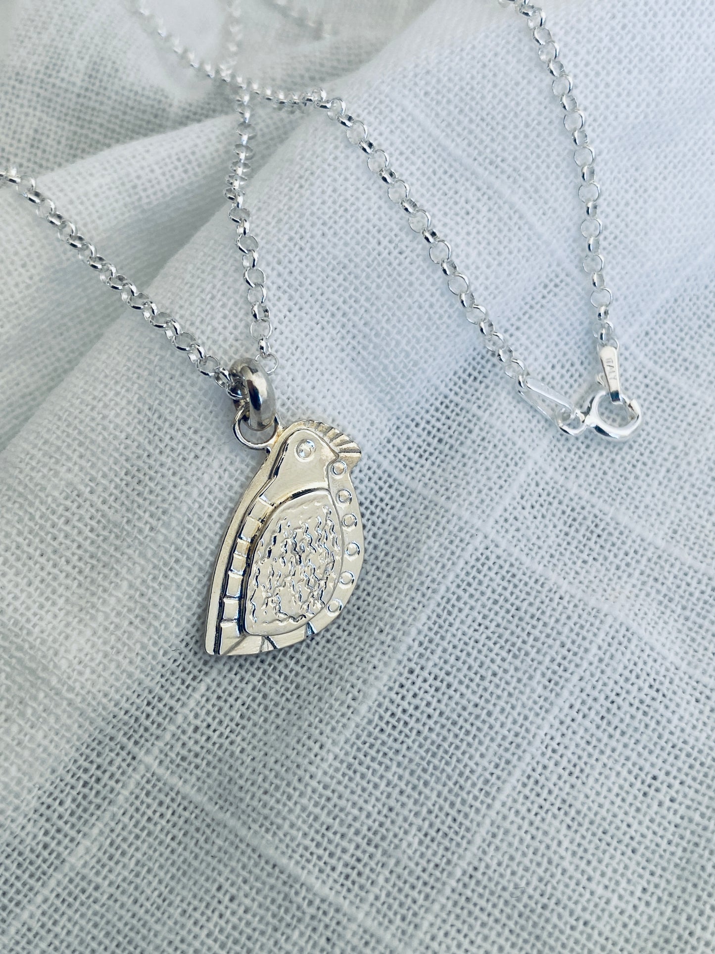 Little Birdie: Chelsea Chatterbox