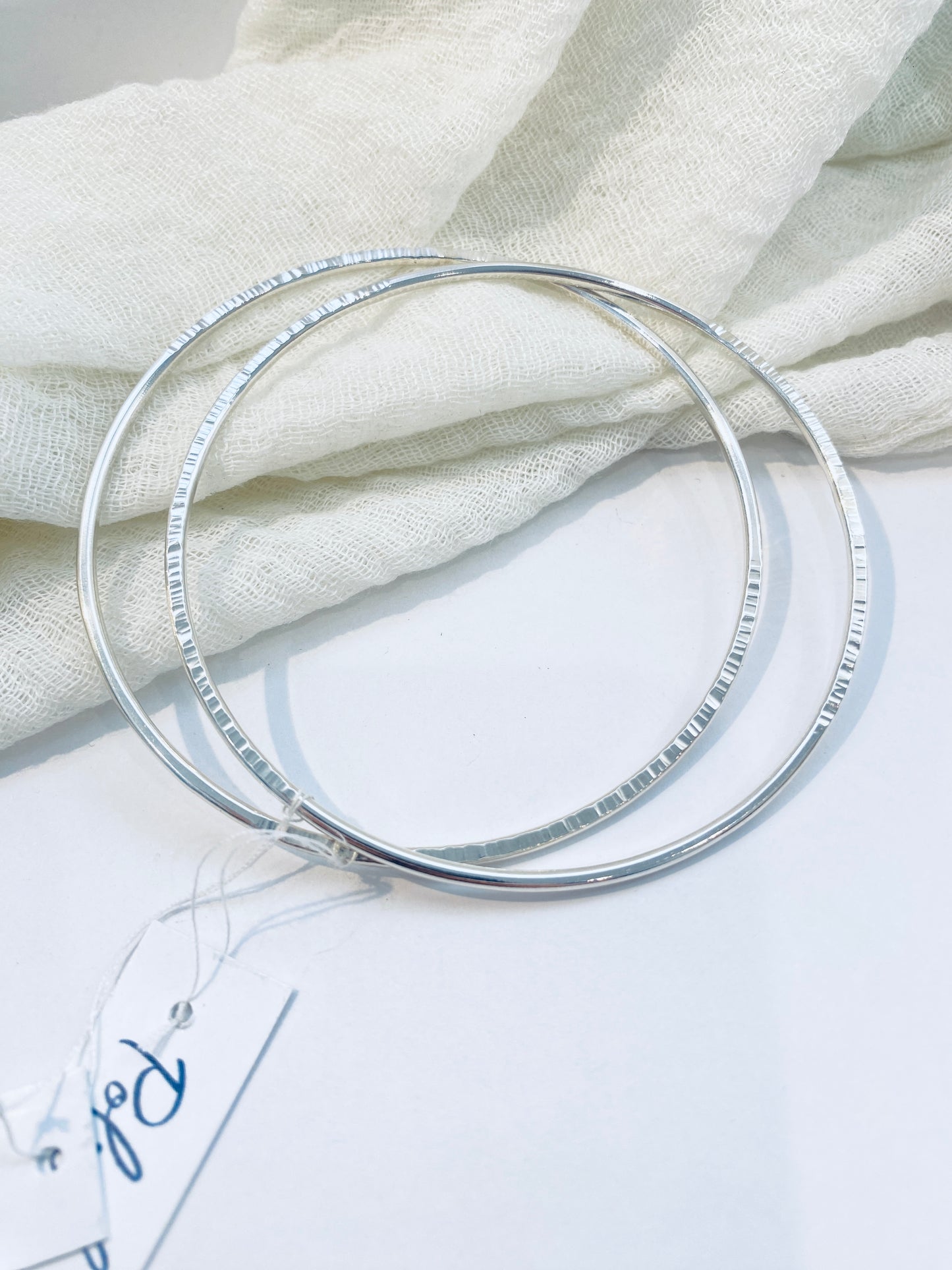 Flow Bangle (thin)