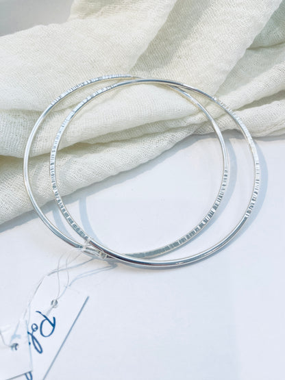 Flow Bangle (thin)